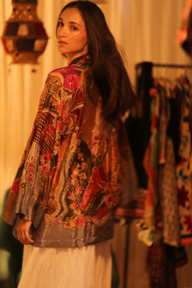 EMBROIDERED SILK SHORT KIMONO CARINE - sustainably made MOMO NEW YORK sustainable clothing, kimono slow fashion