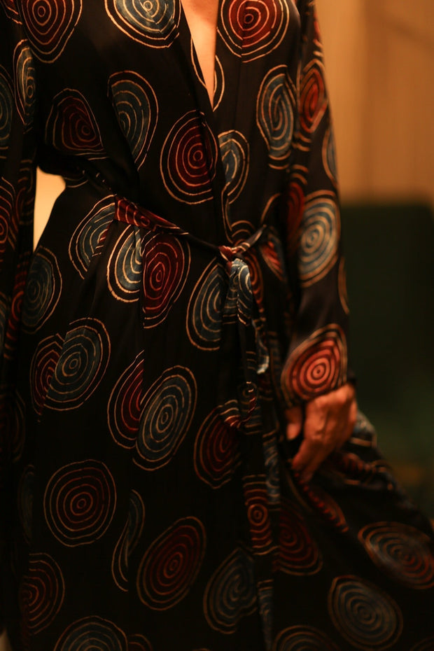 XL WING KIMONO PINA BLACK CIRCLE - sustainably made MOMO NEW YORK sustainable clothing, kimono slow fashion