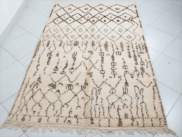 Creme Berber Moroccan Azilal Rug Size 7.87 ft x 5.05 ft - sustainably made MOMO NEW YORK sustainable clothing, rug slow fashion